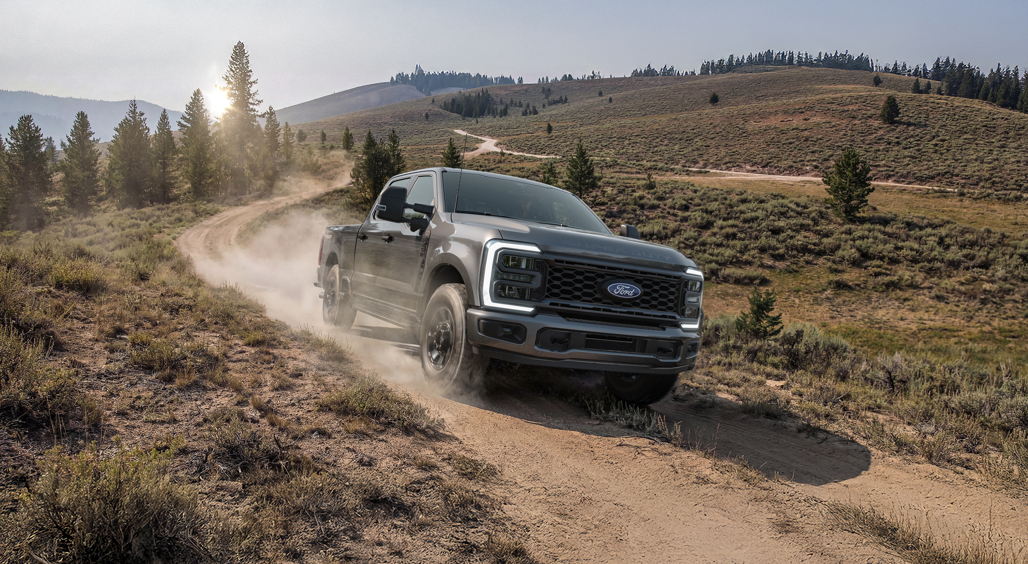 2027-Ford-F250-STXTremor-CrewCab-4x4-Truck-L01.jpg